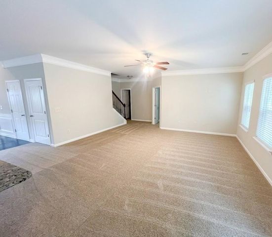 1086 Blind Brook Circle, Hoschton, GA 30548