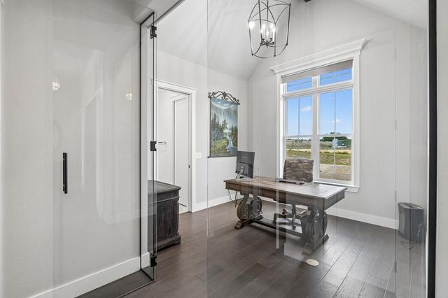 1501 N Cattlemans Crossing Dr, Kerrville, TX 78028