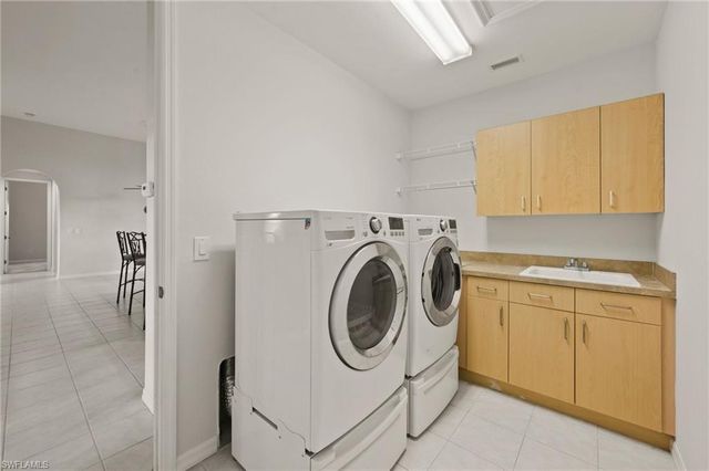 2727 NW 45th PL, Cape Coral, FL 33993