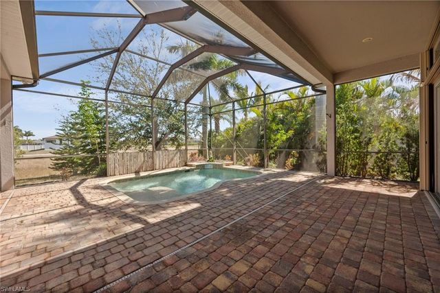 2727 NW 45th PL, Cape Coral, FL 33993