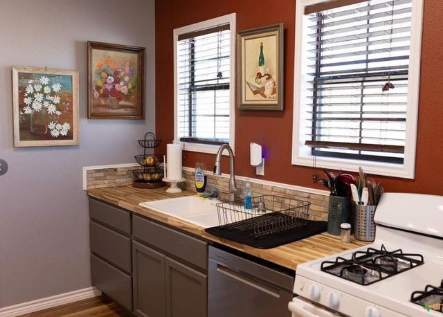 202 E 4th St, Nordheim, TX 78141