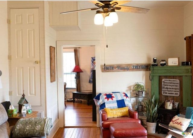 202 E 4th St, Nordheim, TX 78141