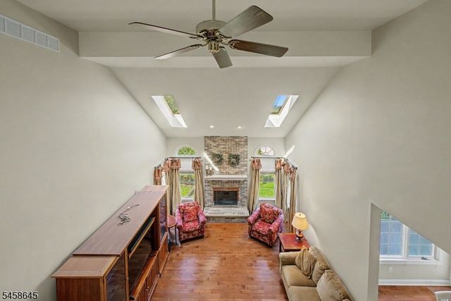52 Nicole Dr, Denville Twp., NJ 07834