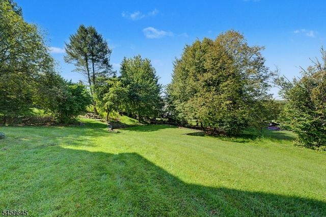 52 Nicole Dr, Denville Twp., NJ 07834