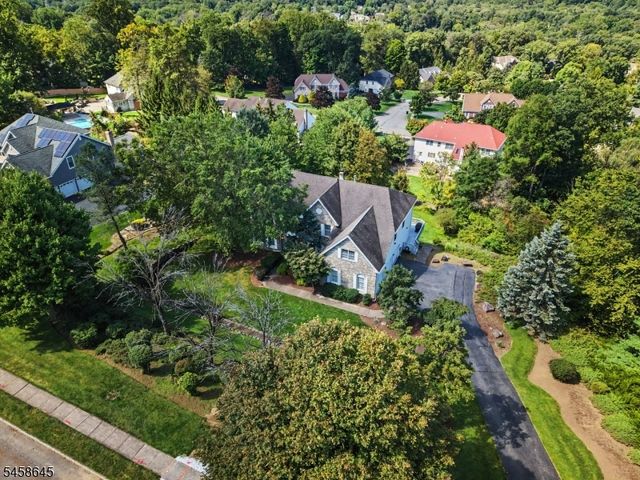 52 Nicole Dr, Denville Twp., NJ 07834