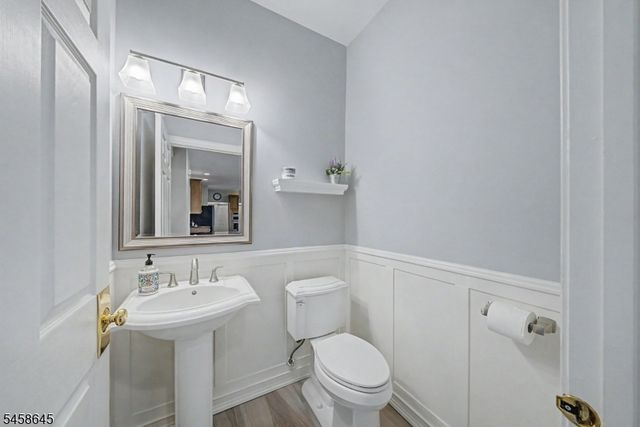 52 Nicole Dr, Denville Twp., NJ 07834