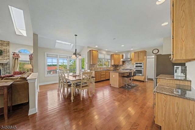 52 Nicole Dr, Denville Twp., NJ 07834