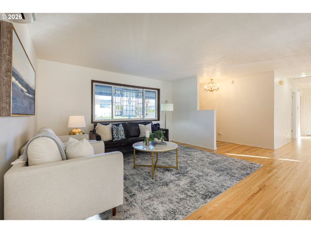 109 Ne 94TH St, Vancouver, WA 98665