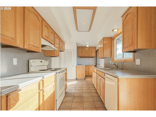 109 Ne 94TH St, Vancouver, WA 98665