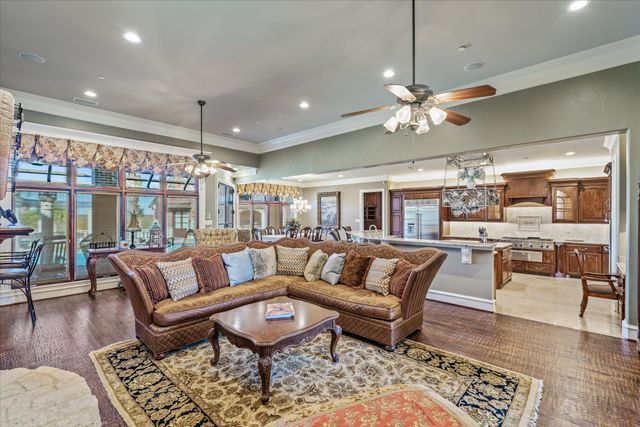 304 Dalview Court, Forney, TX 75126