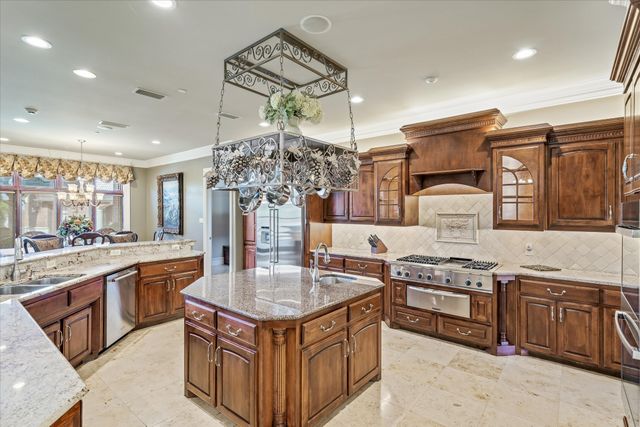 304 Dalview Court, Forney, TX 75126