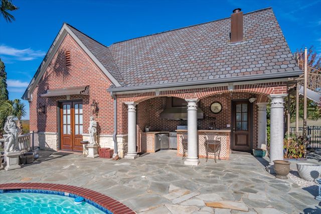 304 Dalview Court, Forney, TX 75126