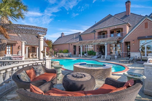 304 Dalview Court, Forney, TX 75126
