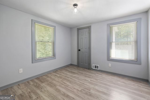 11 Swan Drive, Newnan, GA 30263