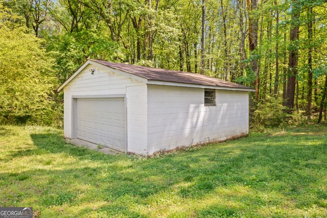 11 Swan Drive, Newnan, GA 30263