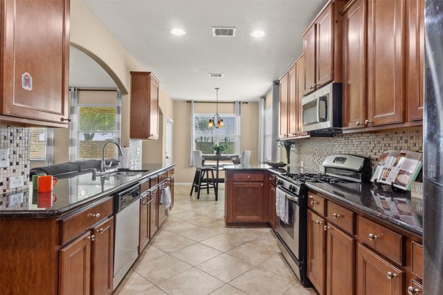 6102 Wickshire Drive, Rosenberg, TX 77471