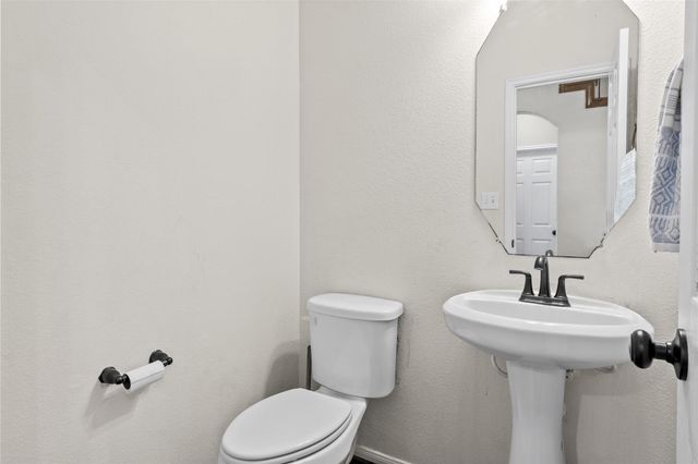 6102 Wickshire Drive, Rosenberg, TX 77471