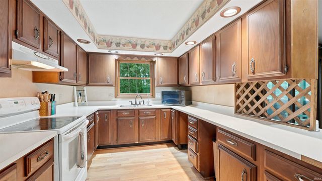 2167 W State Road 14, Rochester, IN 46975