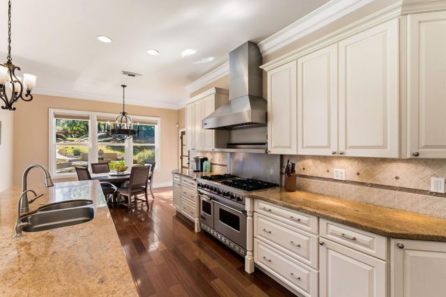9734 Rim Rock Cir, Loomis, CA 95650