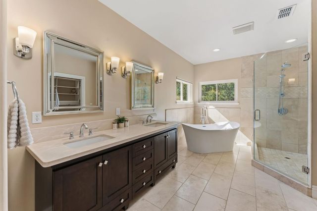 9734 Rim Rock Cir, Loomis, CA 95650
