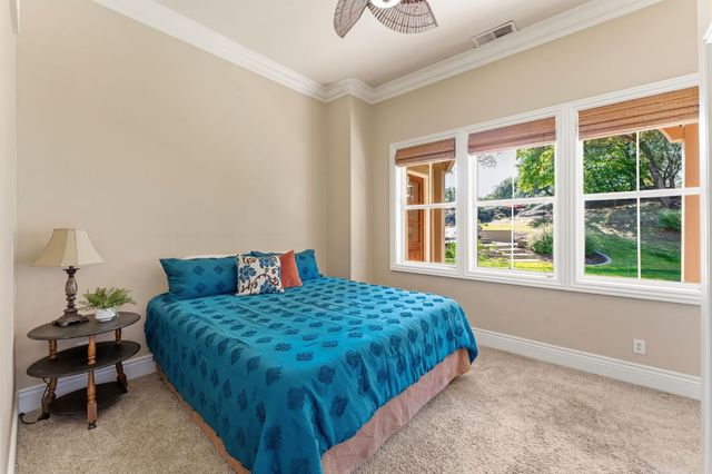 9734 Rim Rock Cir, Loomis, CA 95650