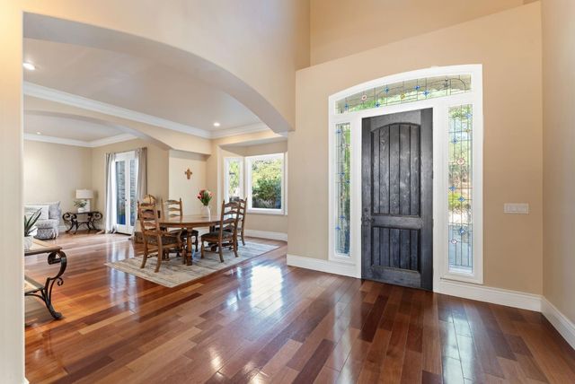 9734 Rim Rock Cir, Loomis, CA 95650