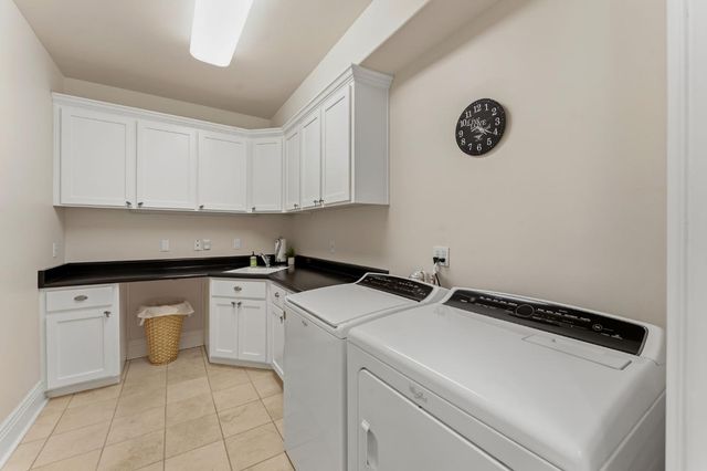 9734 Rim Rock Cir, Loomis, CA 95650