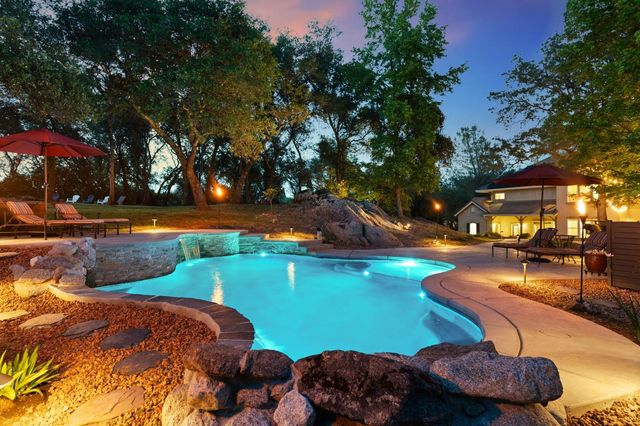 9734 Rim Rock Cir, Loomis, CA 95650