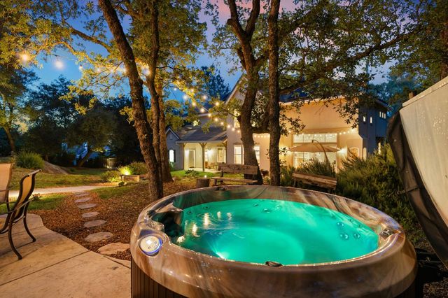 9734 Rim Rock Cir, Loomis, CA 95650