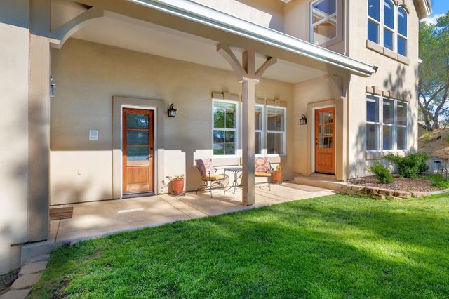 9734 Rim Rock Cir, Loomis, CA 95650
