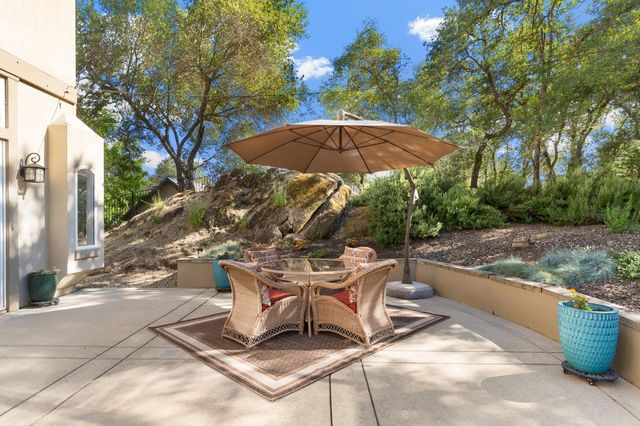 9734 Rim Rock Cir, Loomis, CA 95650