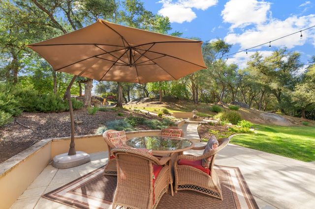 9734 Rim Rock Cir, Loomis, CA 95650