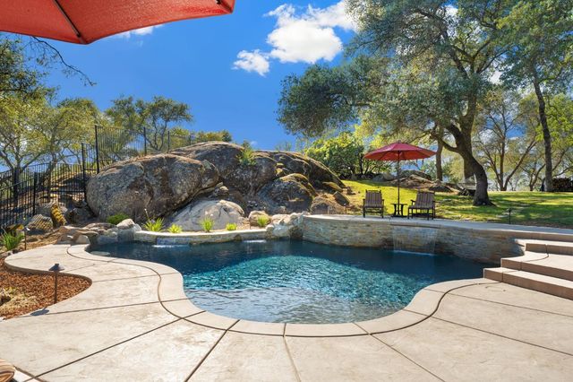 9734 Rim Rock Cir, Loomis, CA 95650