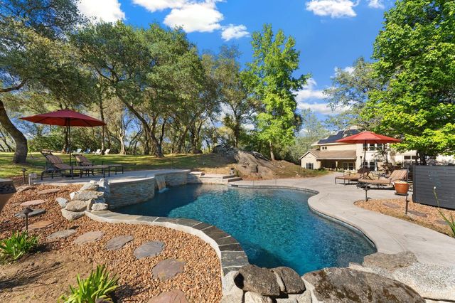 9734 Rim Rock Cir, Loomis, CA 95650