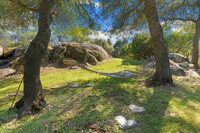 9734 Rim Rock Cir, Loomis, CA 95650