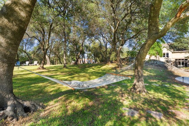9734 Rim Rock Cir, Loomis, CA 95650