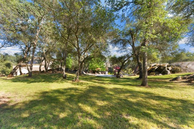 9734 Rim Rock Cir, Loomis, CA 95650
