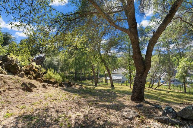 9734 Rim Rock Cir, Loomis, CA 95650