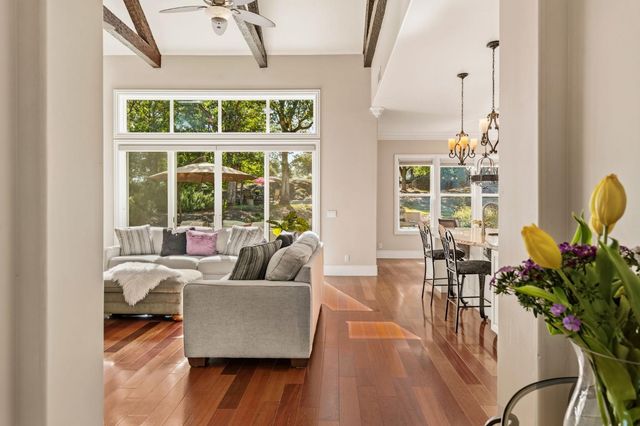 9734 Rim Rock Cir, Loomis, CA 95650
