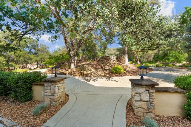 9734 Rim Rock Cir, Loomis, CA 95650