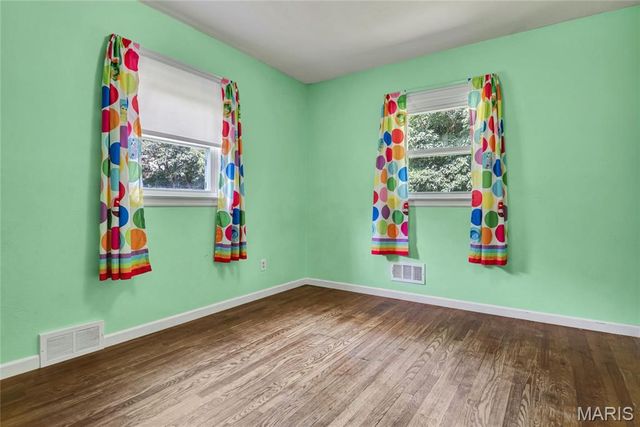 32 Highland Drive, St Charles, MO 63303
