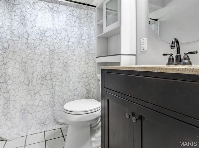 32 Highland Drive, St Charles, MO 63303