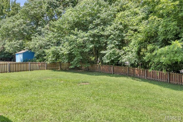 32 Highland Drive, St Charles, MO 63303