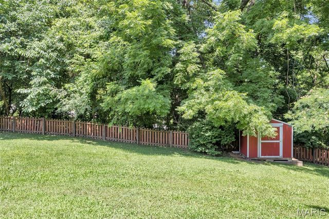 32 Highland Drive, St Charles, MO 63303