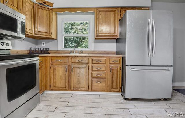 32 Highland Drive, St Charles, MO 63303