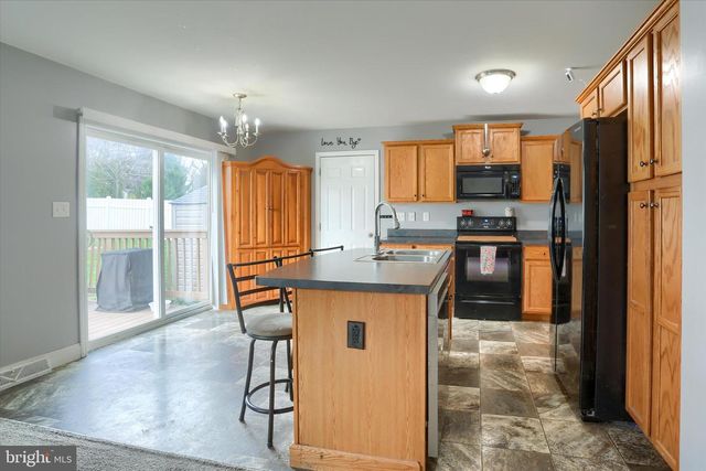 70 SHALIMAR DR, York Haven, PA 17370