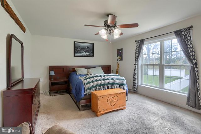 70 SHALIMAR DR, York Haven, PA 17370