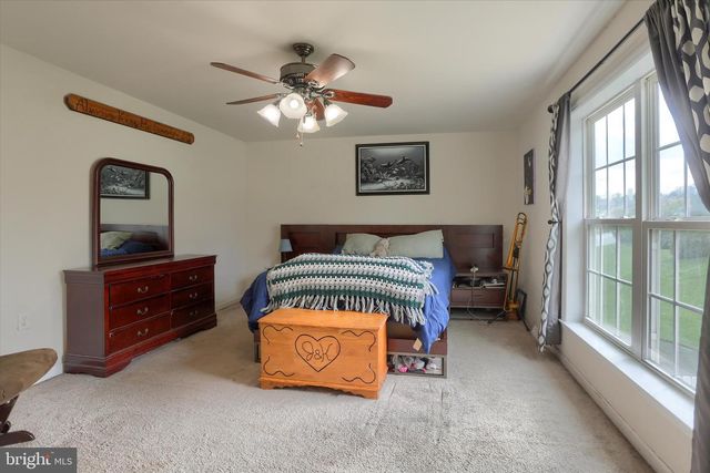 70 SHALIMAR DR, York Haven, PA 17370