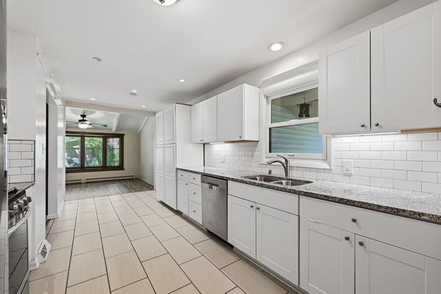 611 W Mequon ROAD, Mequon, WI 53092