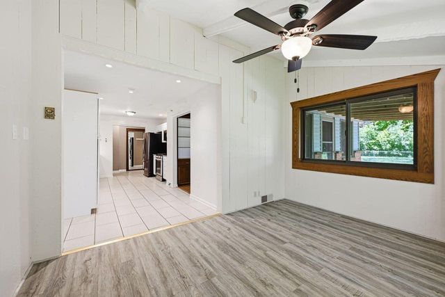 611 W Mequon ROAD, Mequon, WI 53092